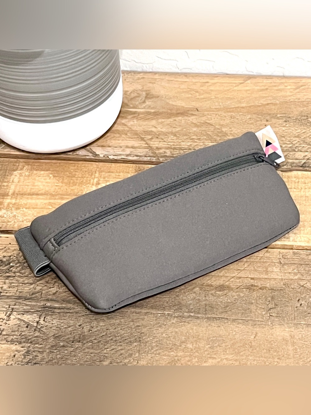 All In Motion Grey Adjustable Running Belt Waist Pack Expandable Pouch NWT